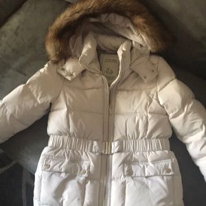 Puffy coat with furry hood